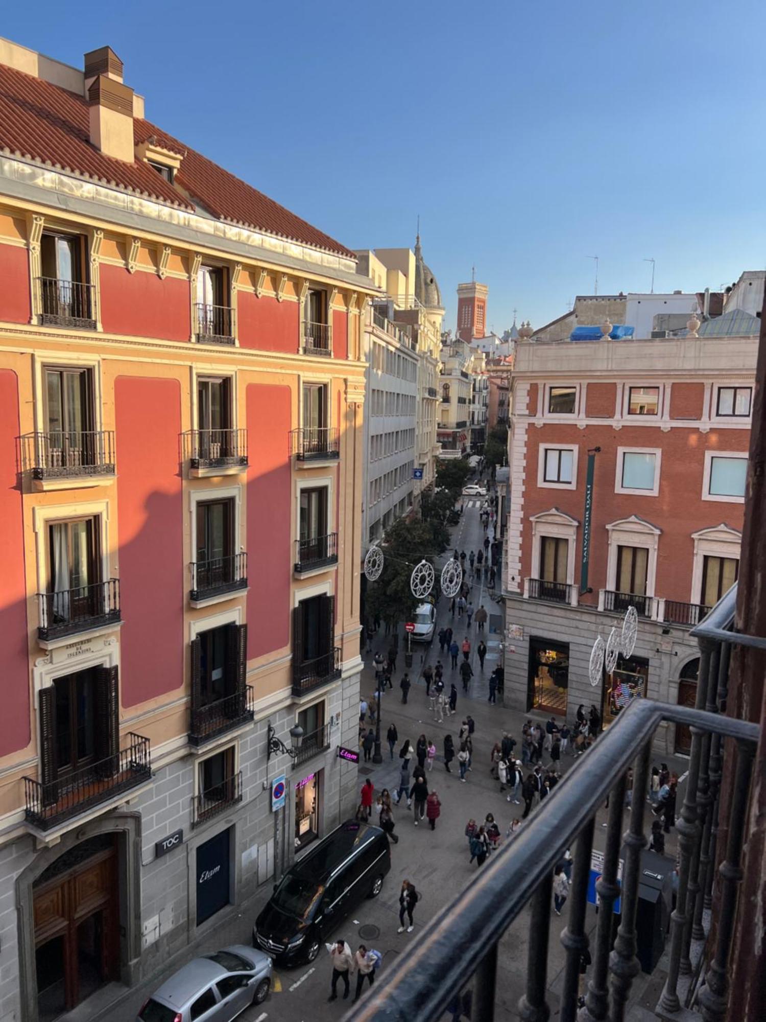Albergue Miguel Angel Madrid Buitenkant foto