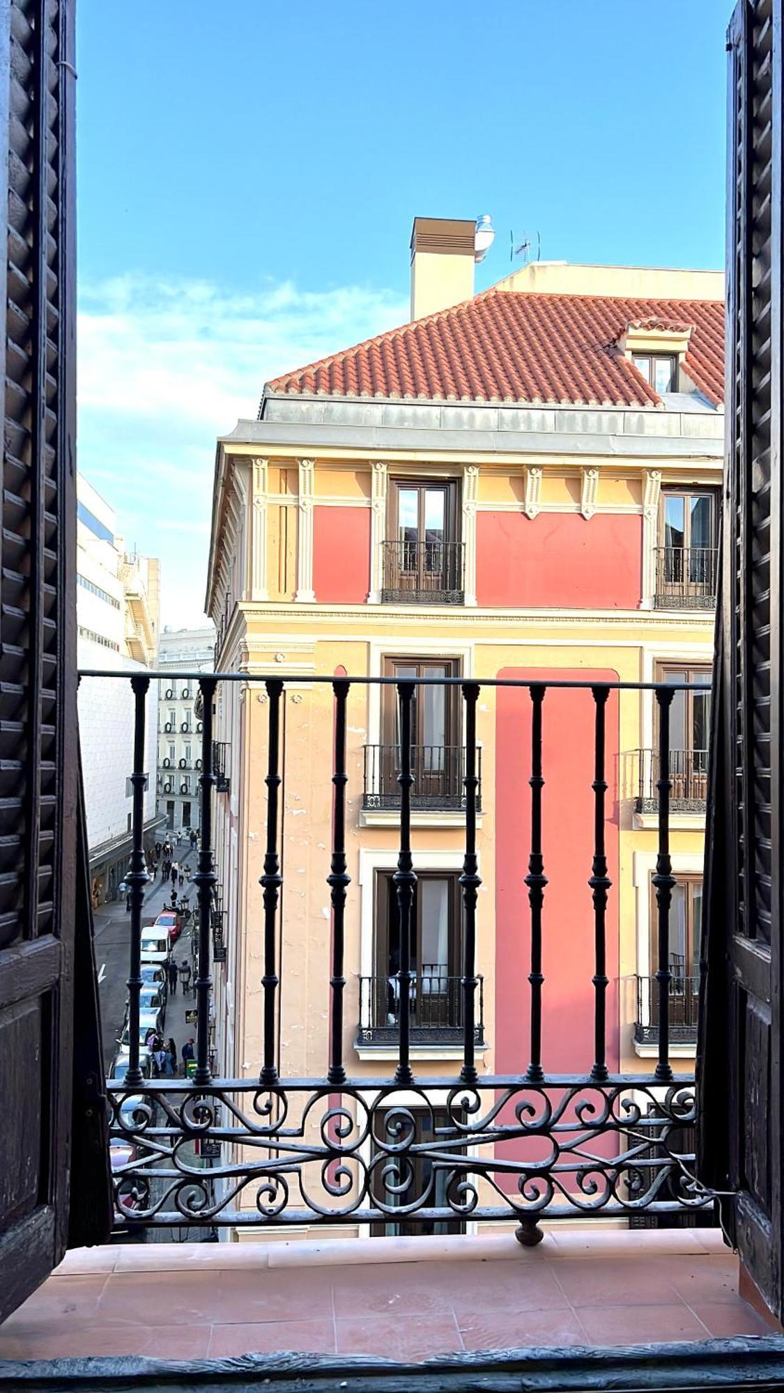 Albergue Miguel Angel Madrid Buitenkant foto