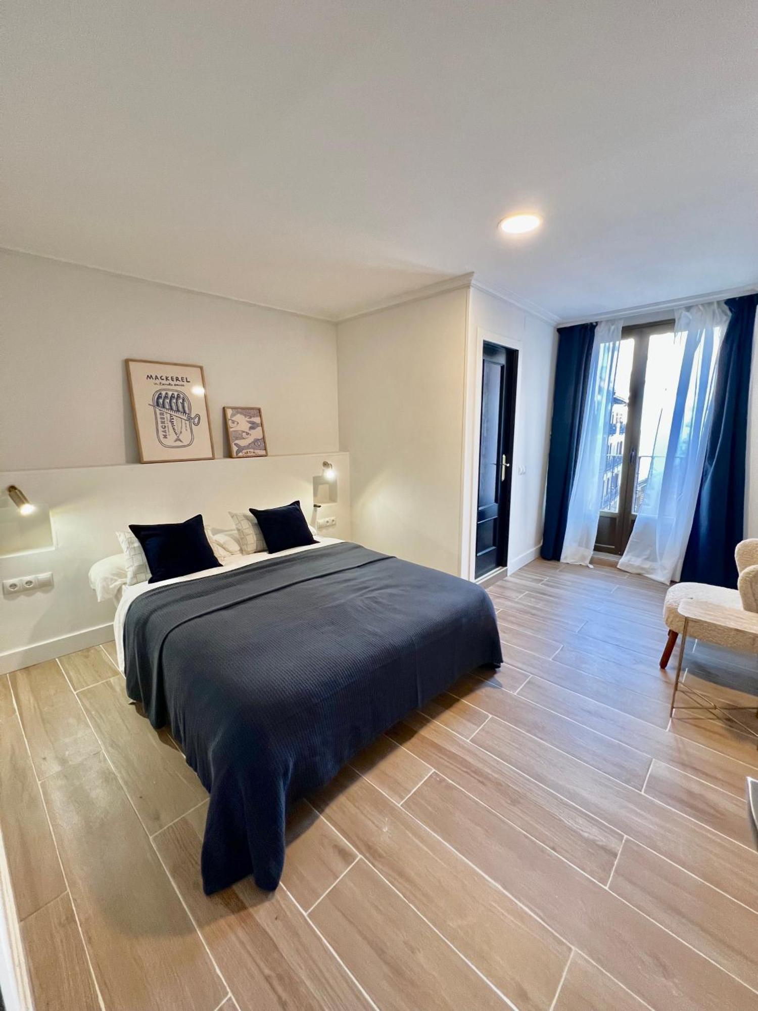 Albergue Miguel Angel Madrid Buitenkant foto